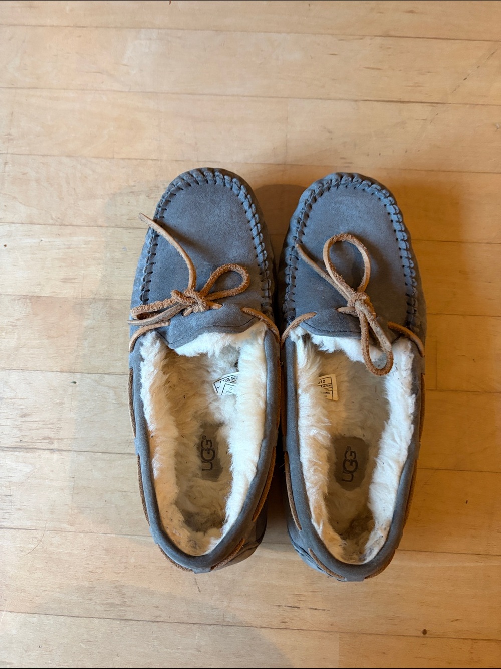 UGG Dakota Moccasin Slippers Grey Size 8